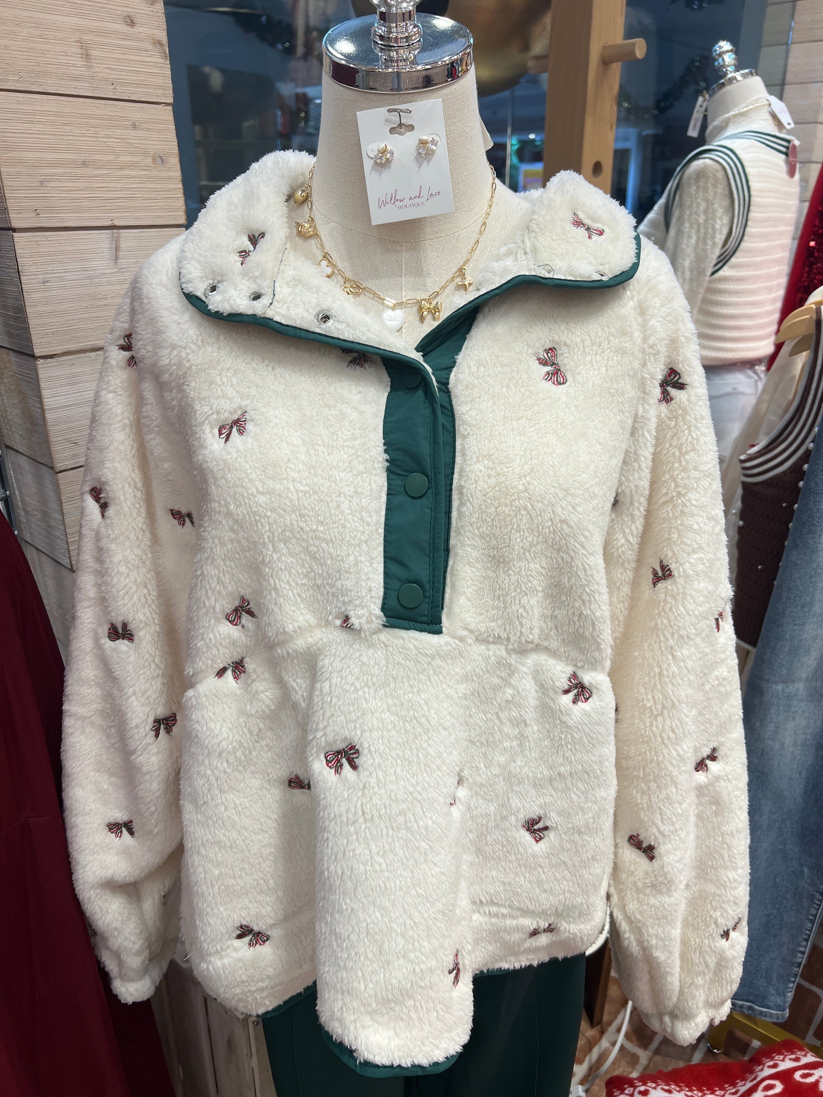 The Merry Bow Sherpa