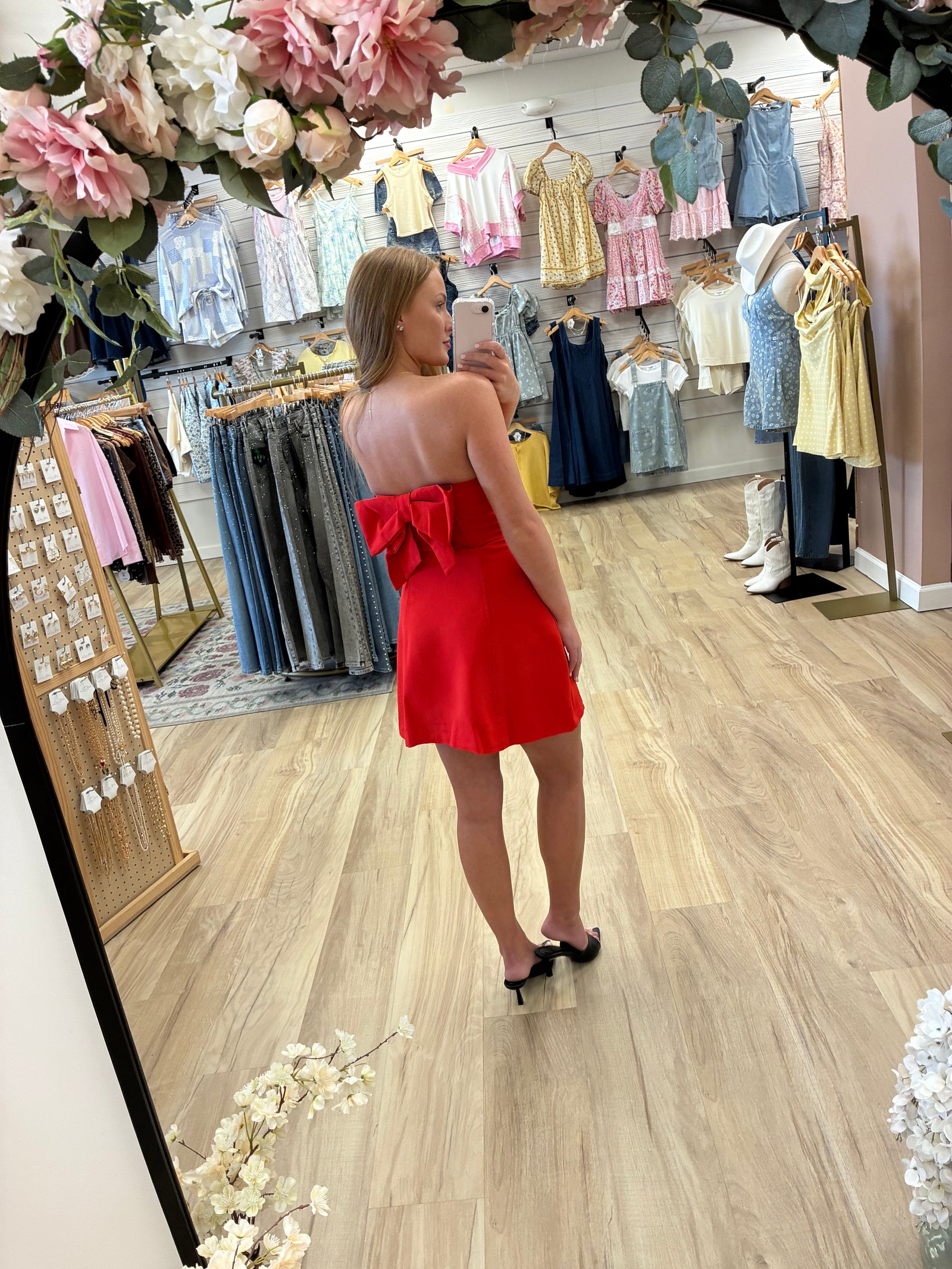 Shop Willow and Lace Boutique | Women's Clothing & Accessories | South Shop Willow and Lace Boutique | Women's Clothing & Accessories | South