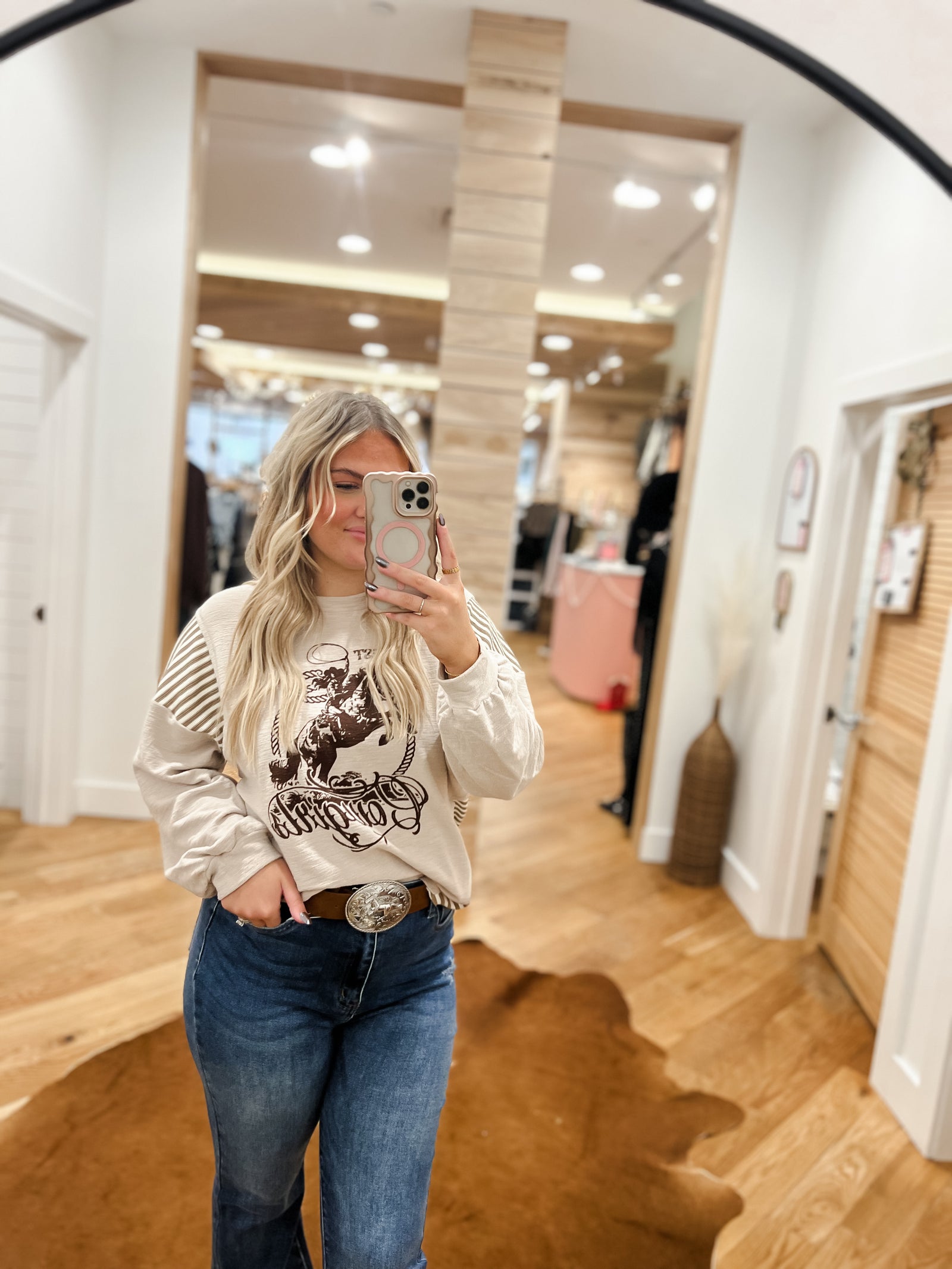 Western graphic stripped sleeve top