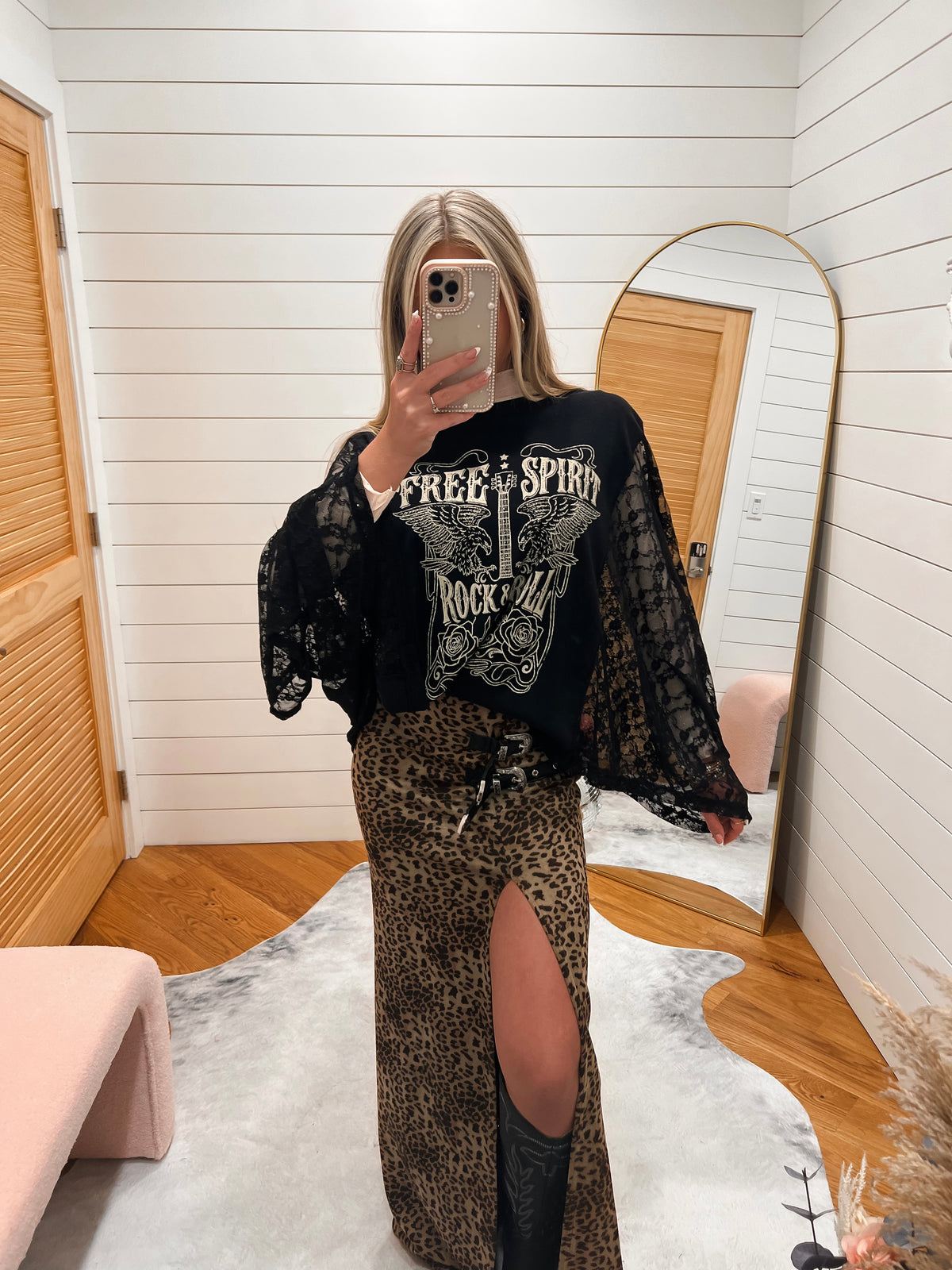 Black Vintage Free Spirit Rock &amp; Roll Lace Sleeve Graphic Tee