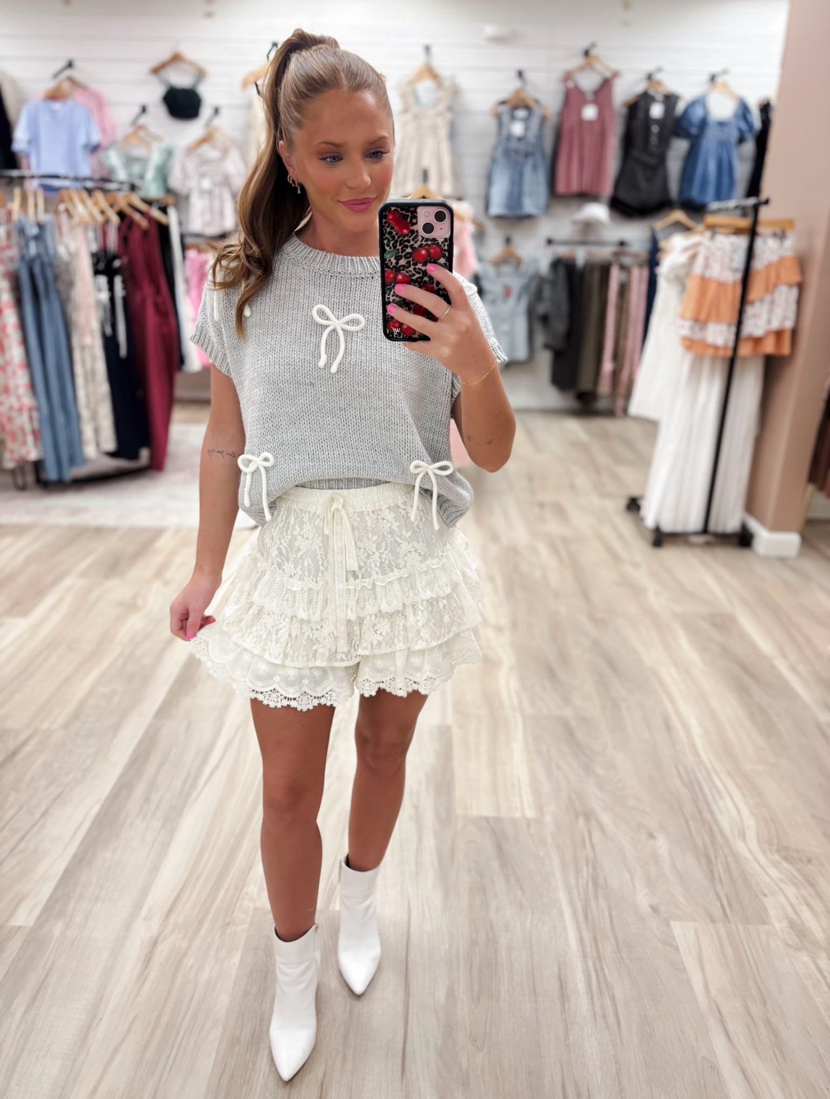 Lace Cream Shorts
