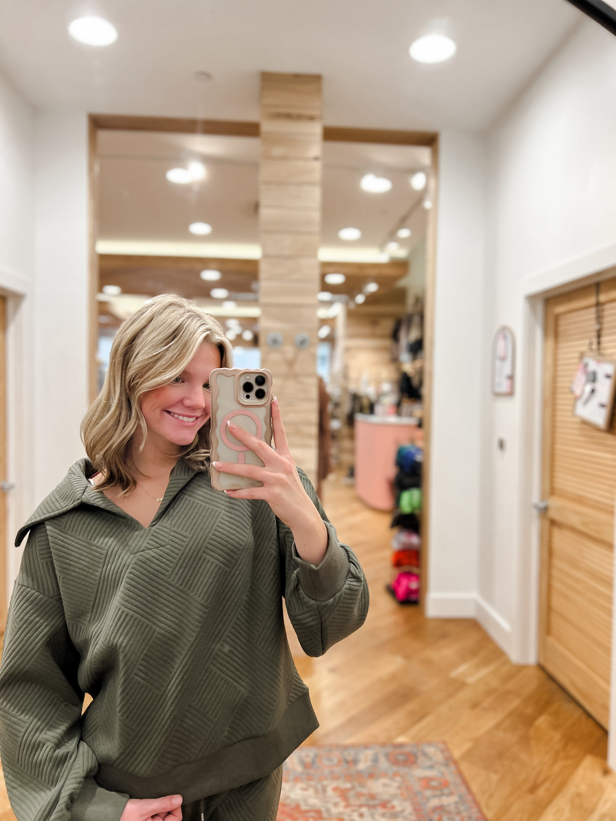 Sadie Olive Pullover