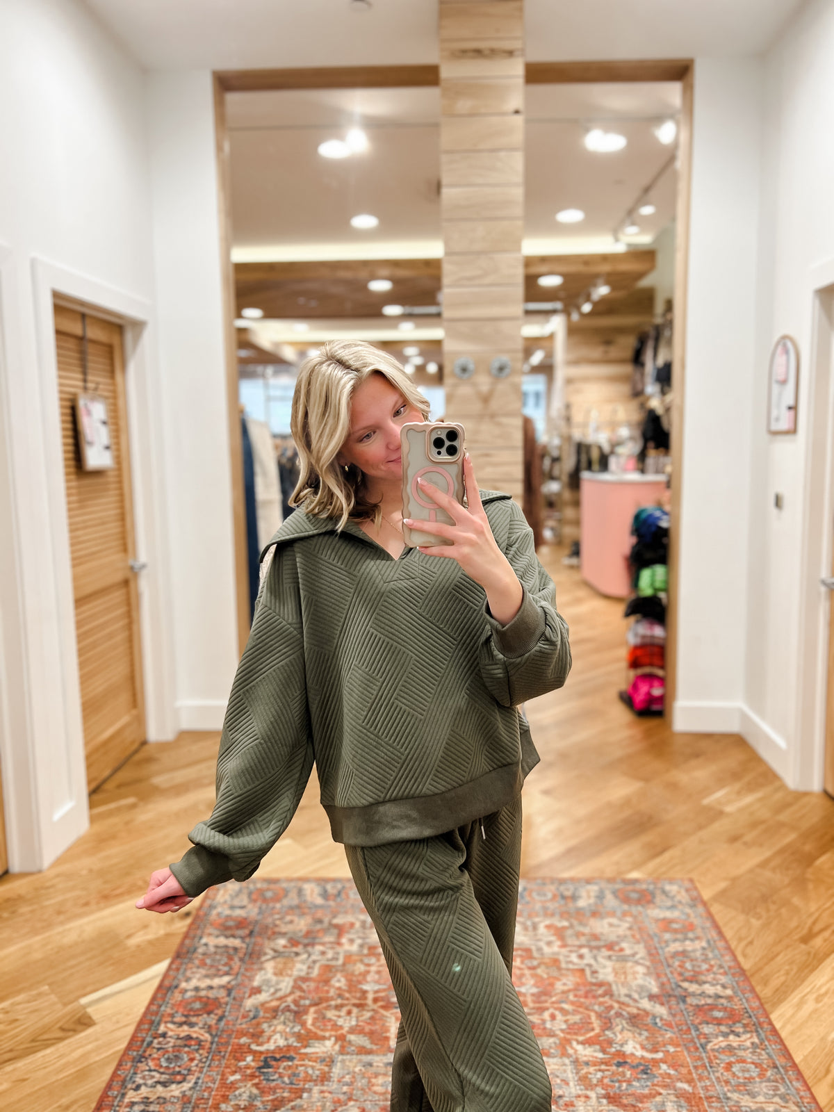 Sadie Olive Pullover